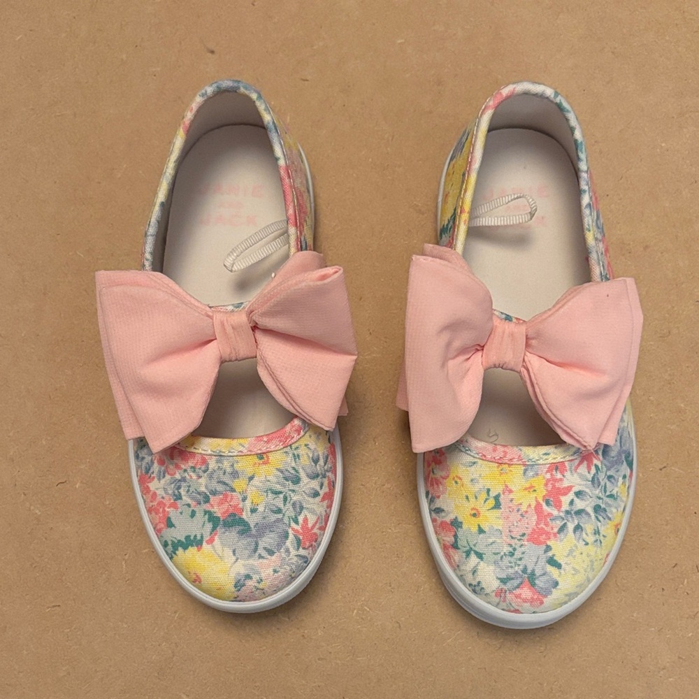 Janie and Jack Floral Bow Sneakers Size 10